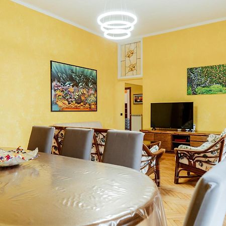 Luxe Apartment Near Milano, Rho Fiera E Mxp ブスト・アルシーツィオ エクステリア 写真