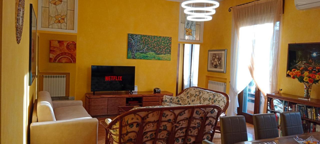 Luxe Apartment Near Milano, Rho Fiera E Mxp ブスト・アルシーツィオ エクステリア 写真