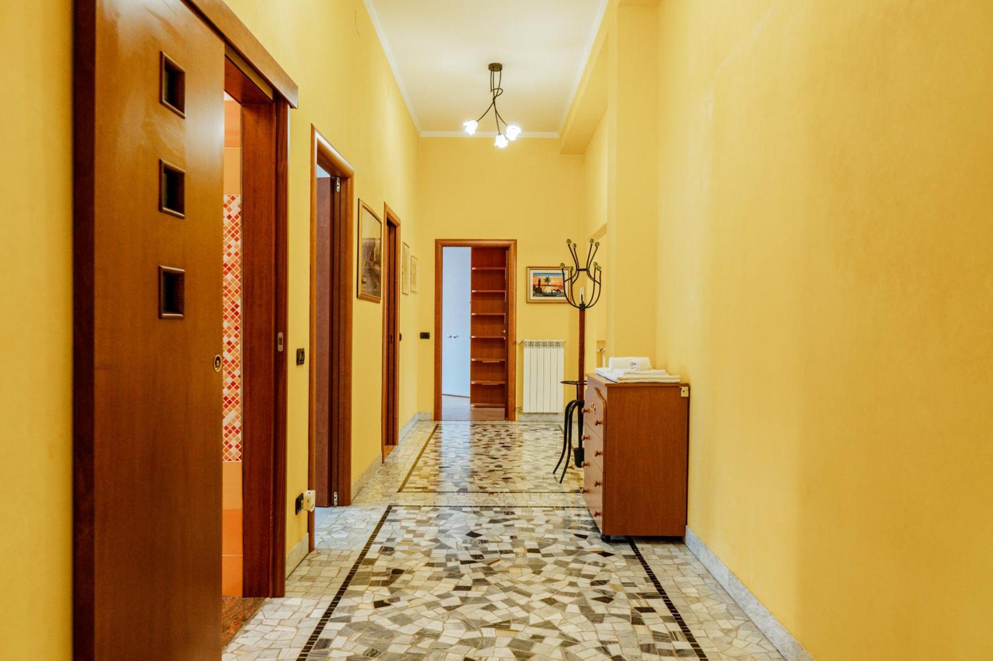 Luxe Apartment Near Milano, Rho Fiera E Mxp ブスト・アルシーツィオ エクステリア 写真