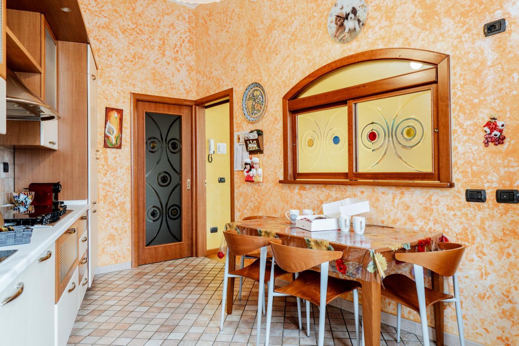 Luxe Apartment Near Milano, Rho Fiera E Mxp ブスト・アルシーツィオ エクステリア 写真